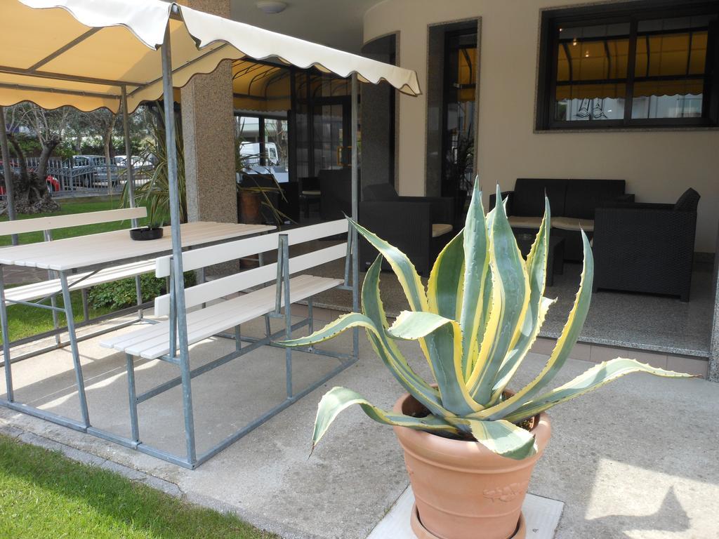 Hotel Jesolo Sand ภายนอก รูปภาพ