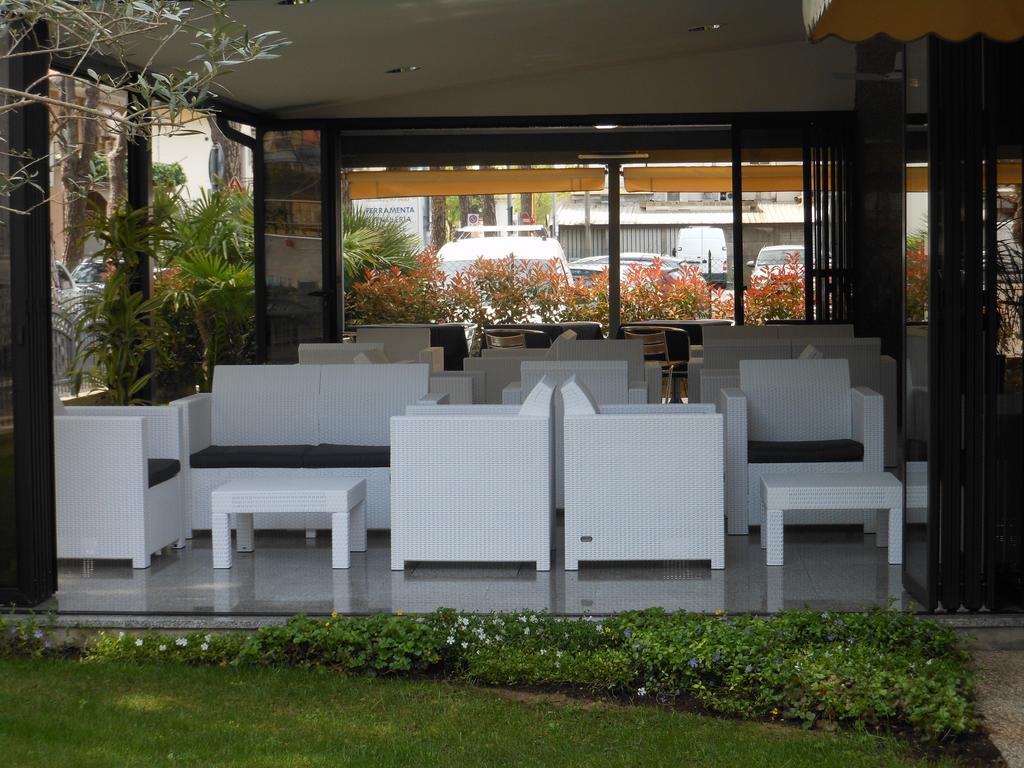 Hotel Jesolo Sand ภายนอก รูปภาพ