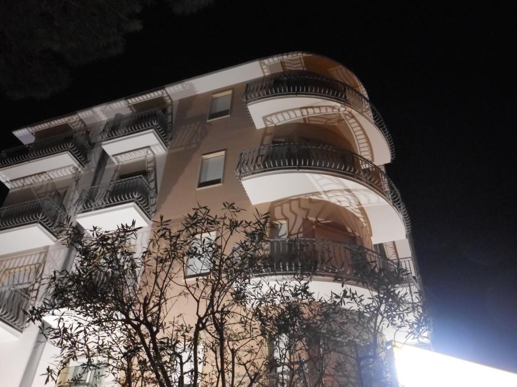 Hotel Jesolo Sand ภายนอก รูปภาพ