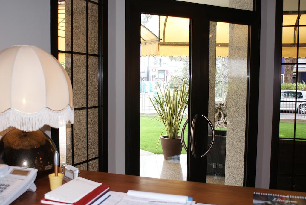 Hotel Jesolo Sand ภายนอก รูปภาพ
