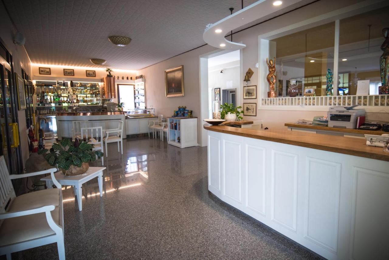 Hotel Jesolo Sand ภายนอก รูปภาพ