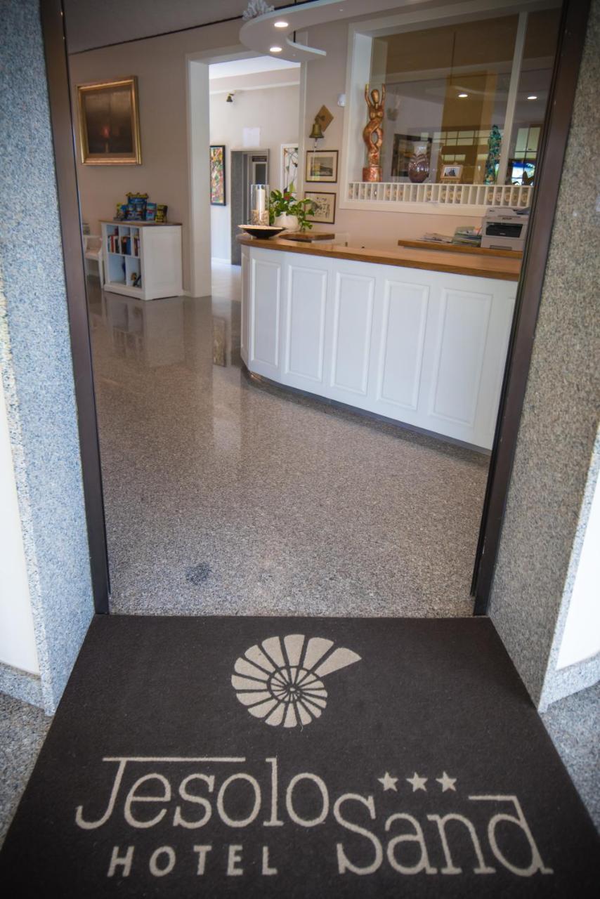 Hotel Jesolo Sand ภายนอก รูปภาพ